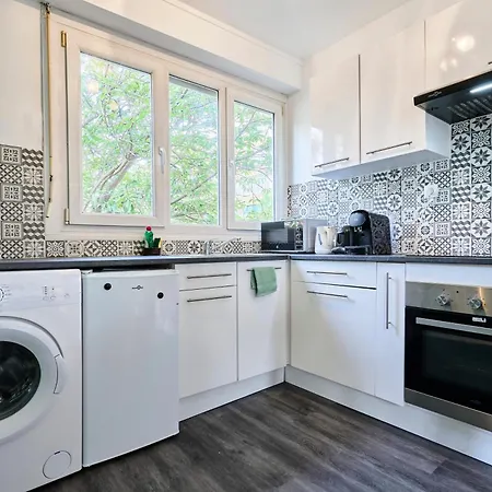 Apartment Elegance Au Pied De La Mairie